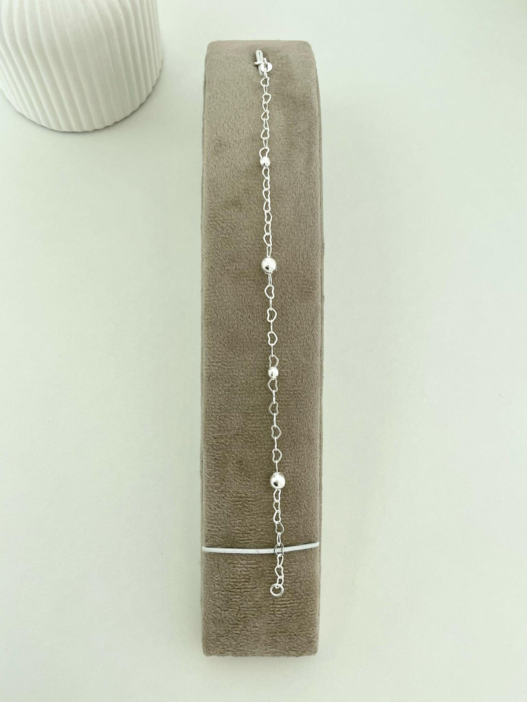 Pulseira 018 corações bolinha