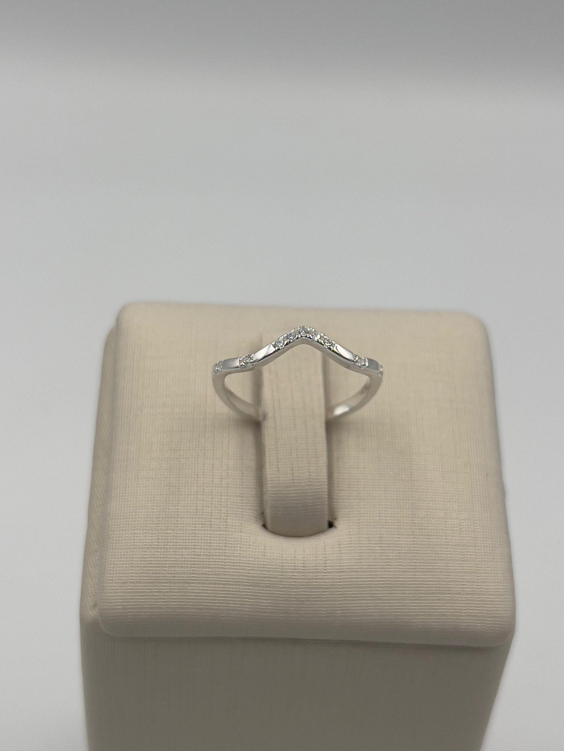 Anel 0038 wave zircônia