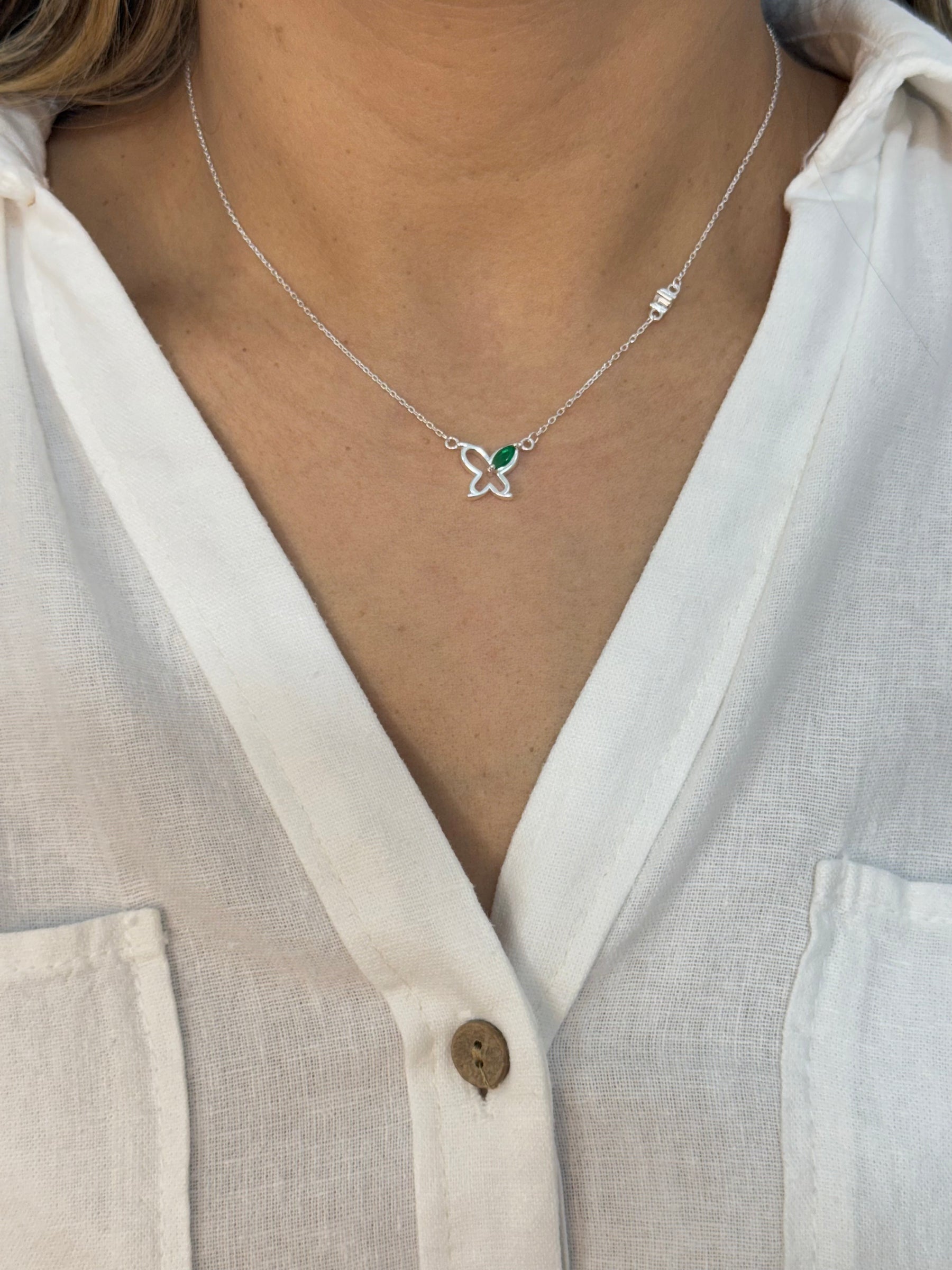 Colar 040 borboleta esmeralda