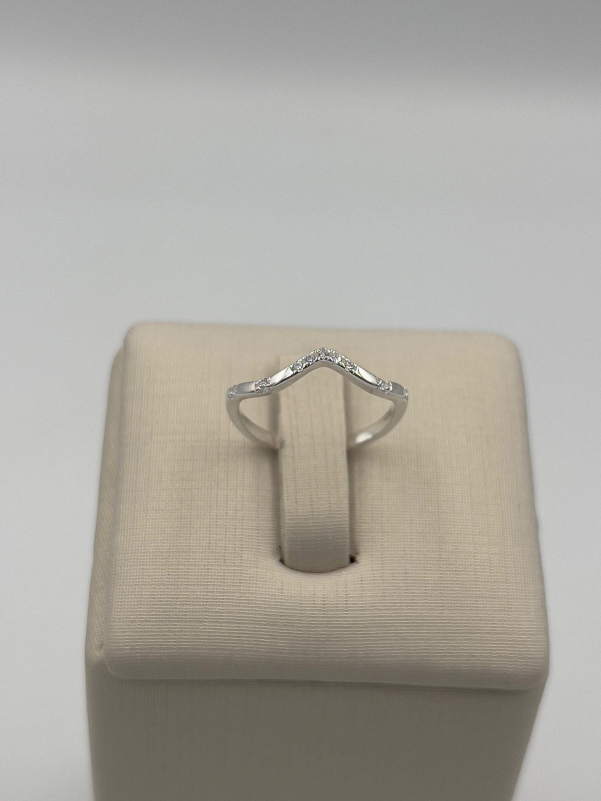 Anel 0038 wave zircônia