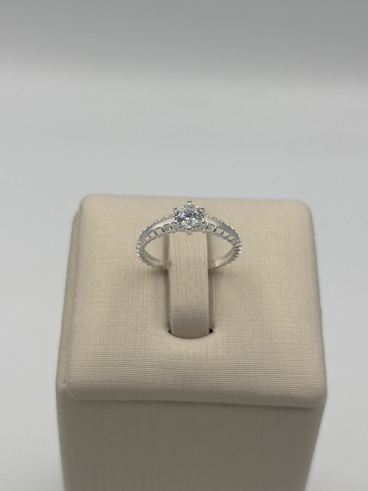 Anel 0015 pedestal pedra cristal