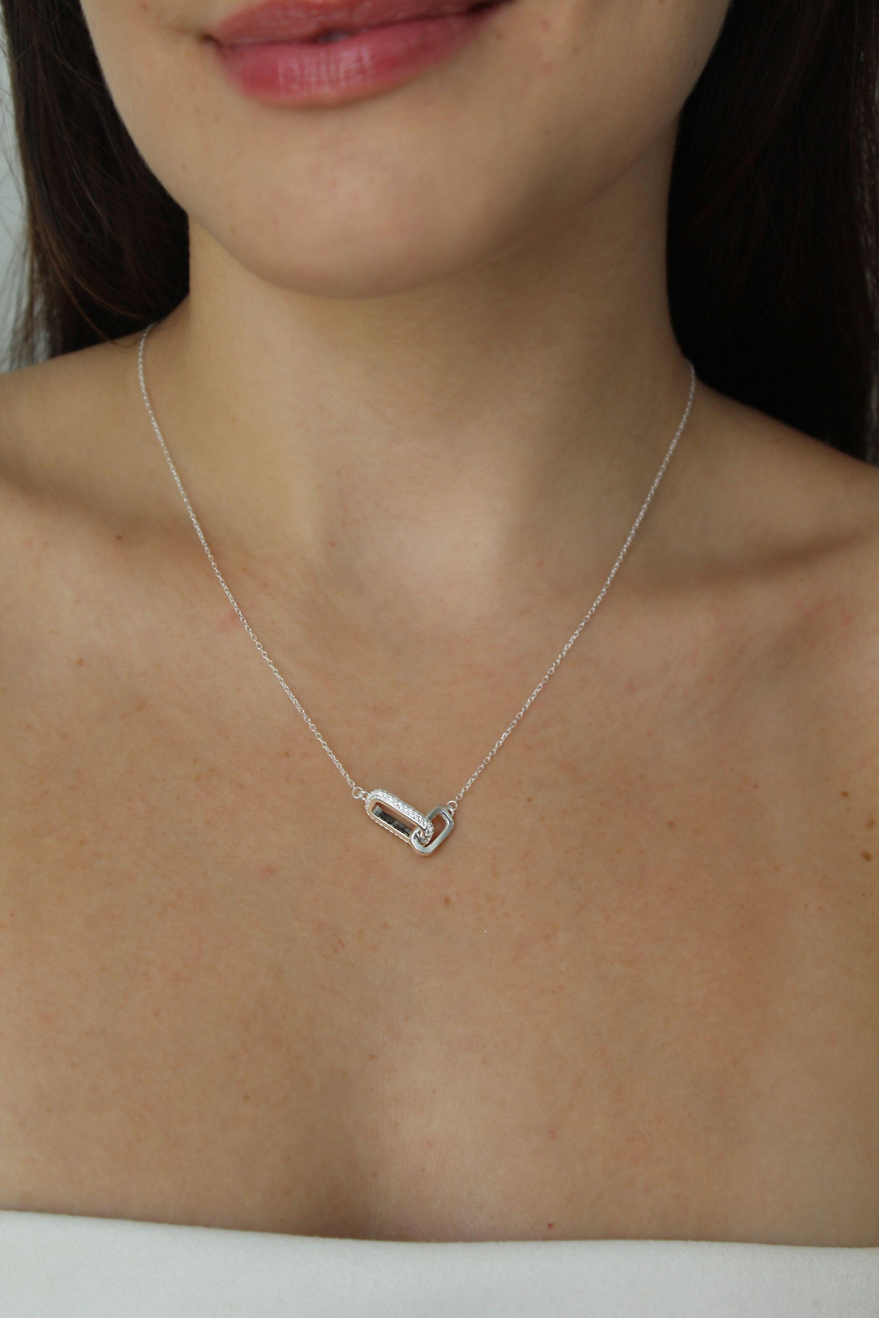 Colar 012 Elos com zircônias