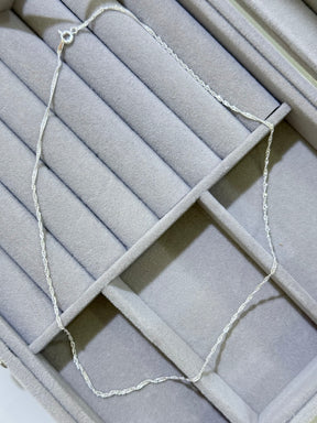 Colar 038 corrente singapura fina 45 cm