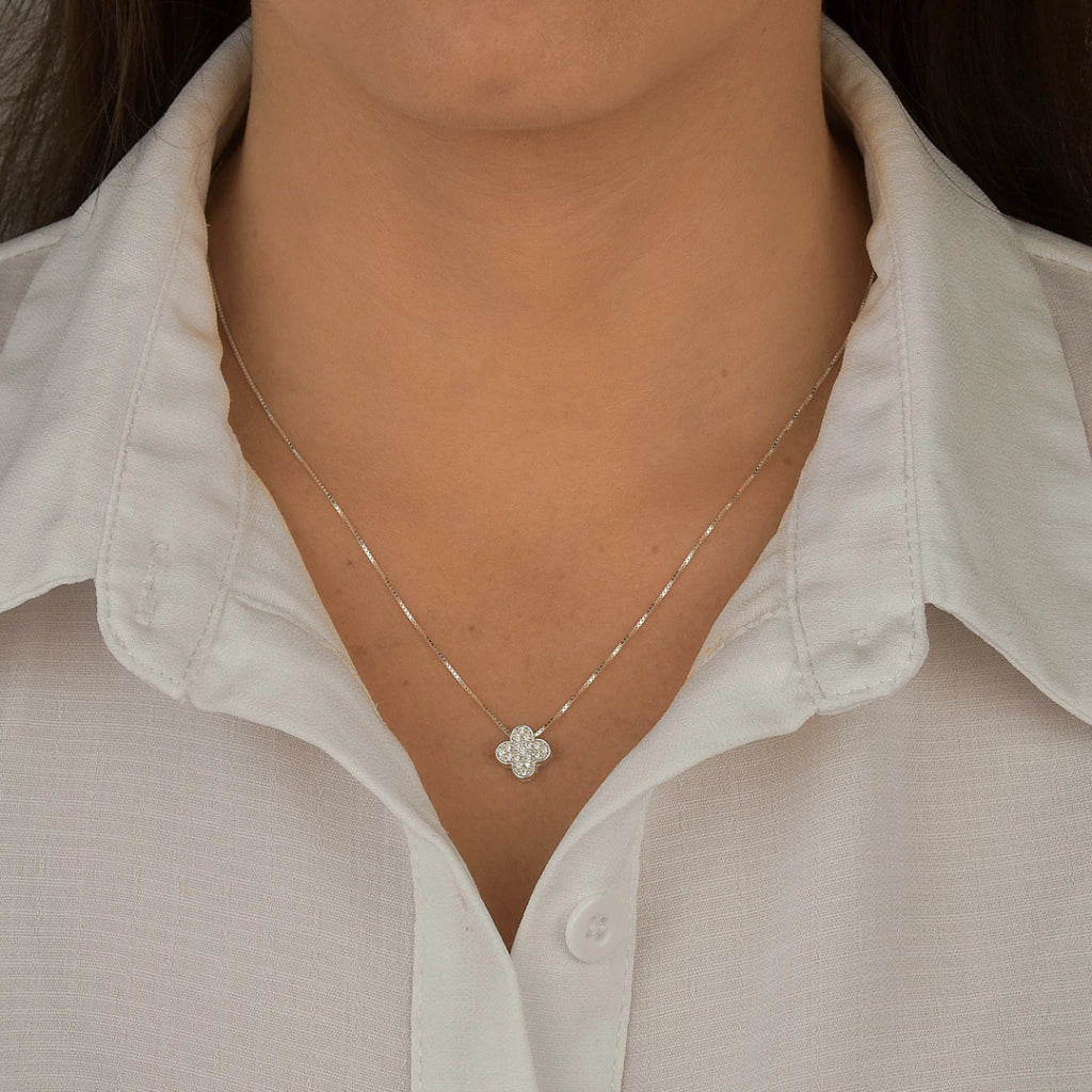 Colar 039 corrente 60cm trevo cravejado