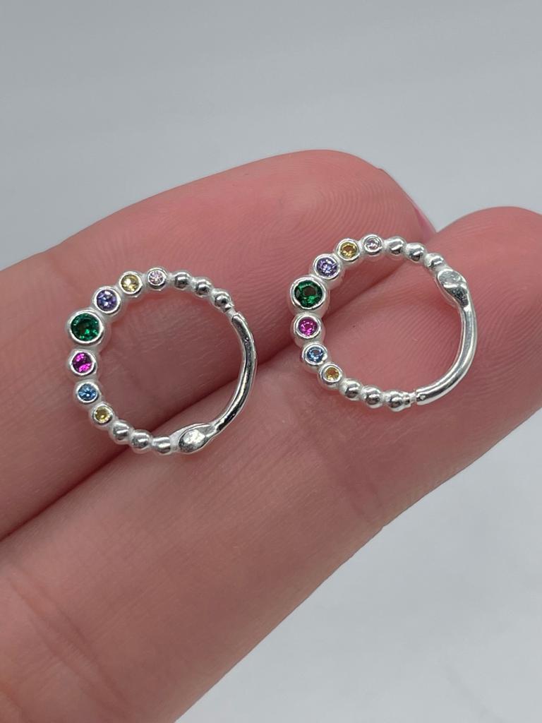 Piercing 002 conch click bolinhas coloridas